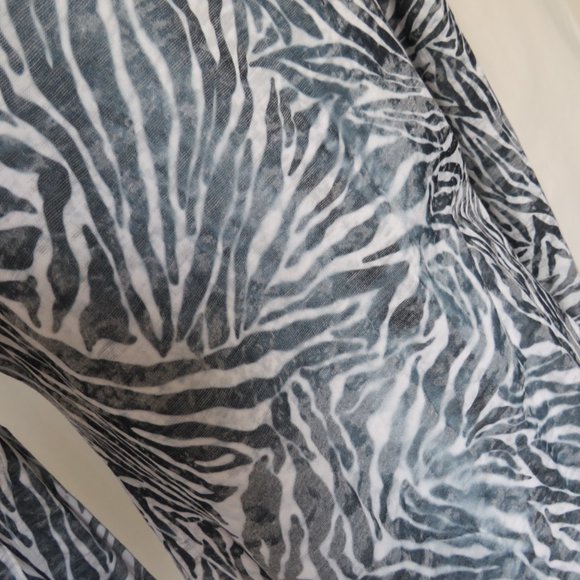 Mechant Zebra Motif Long Sleeves Button Up Collared Women’s Shirt XL - Picture 10 of 13